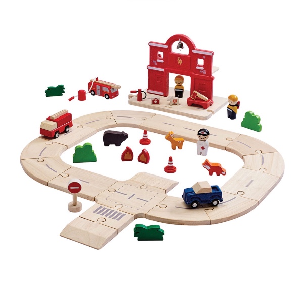 Plan Toys Πυροσβεστική & Κέντρο Διάσωσης Με Αυτοκινητόδρομο